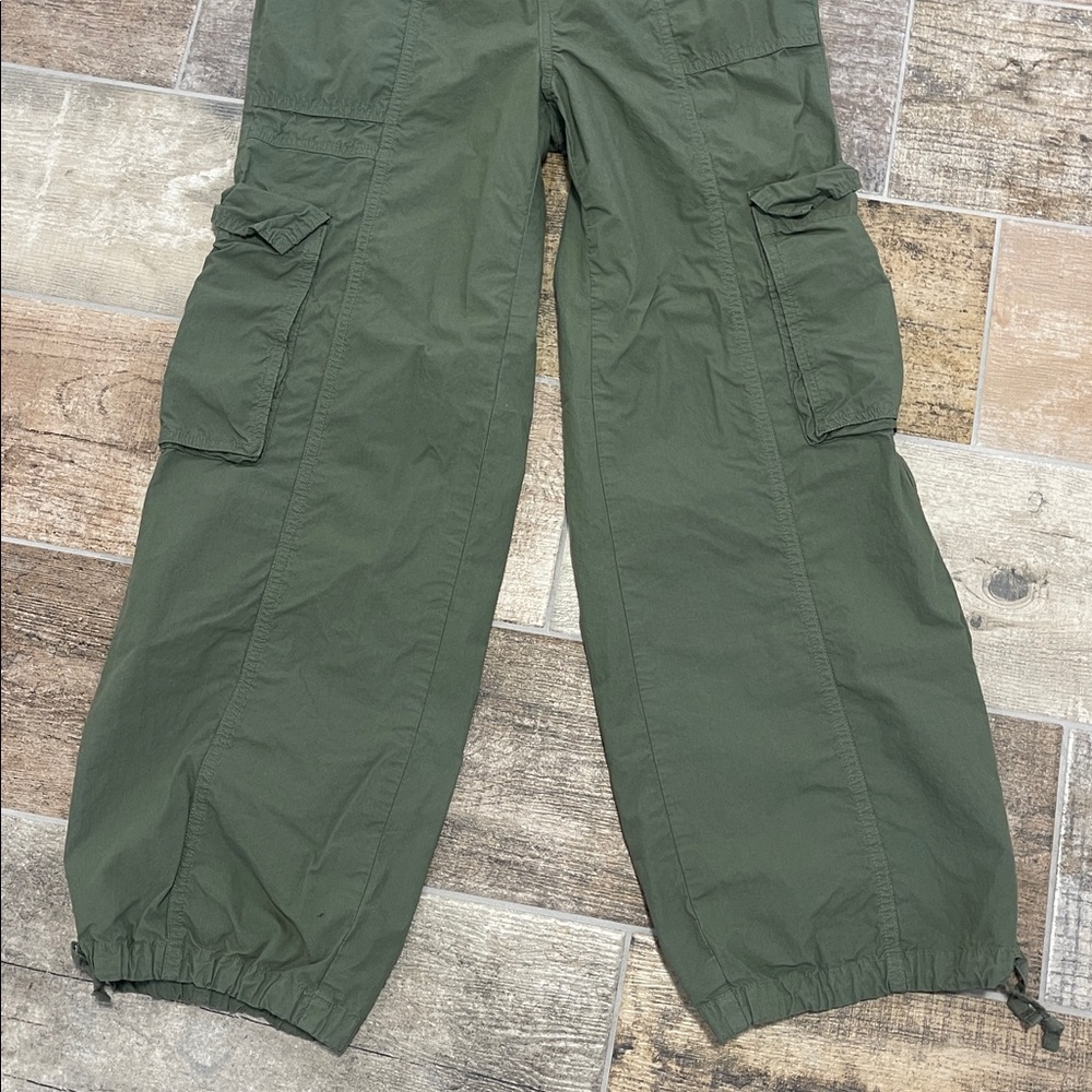 Aerie High Waisted Go For It Baggy Cargo Parachute Pants Size Small S - Picture 4 of 9
